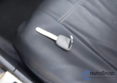 2004 Honda Accord 2.4 Ex from USA, damaged, VIN 1HGCM72684A021787